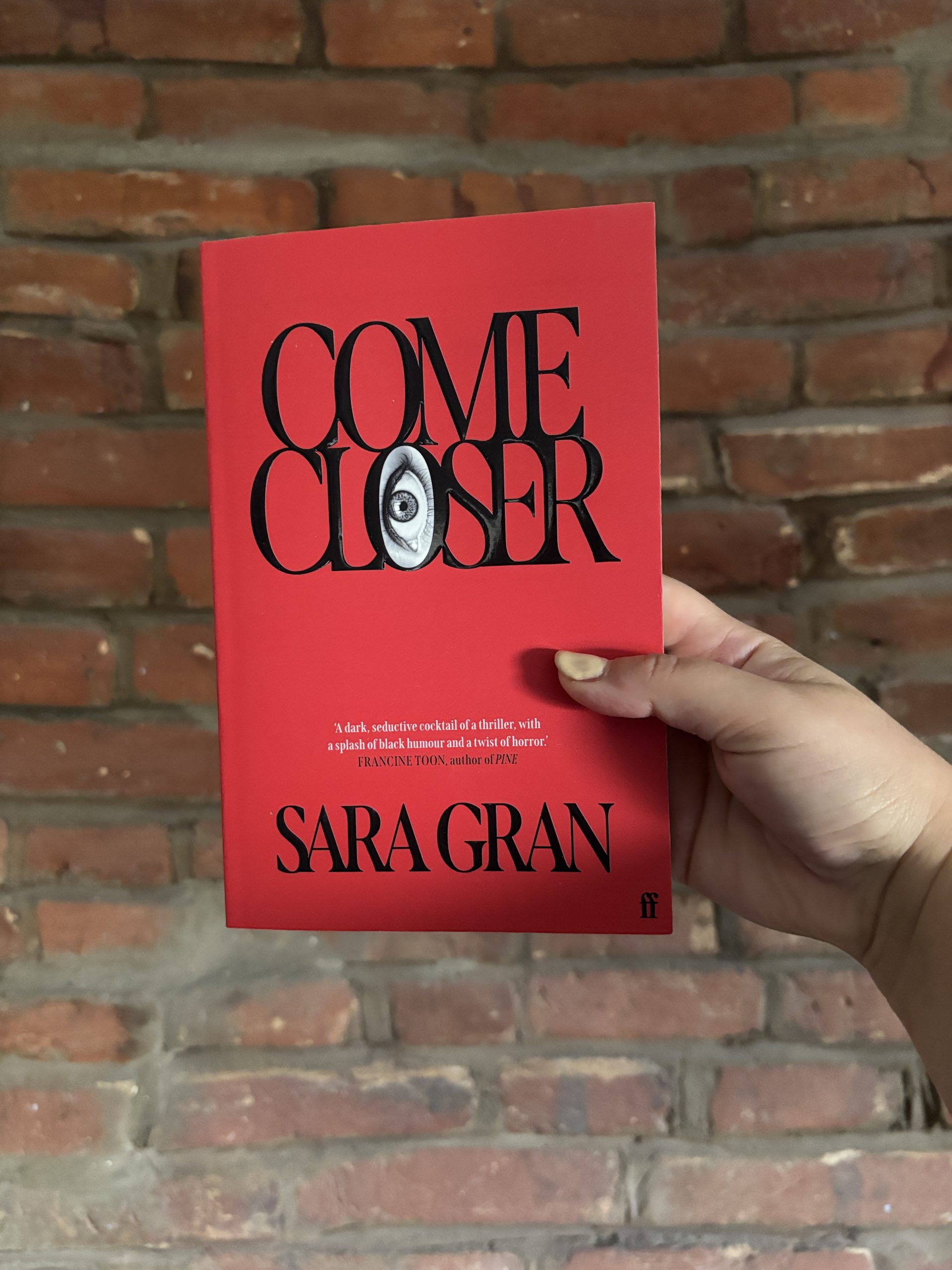 Sara Gran Come Closer book cover