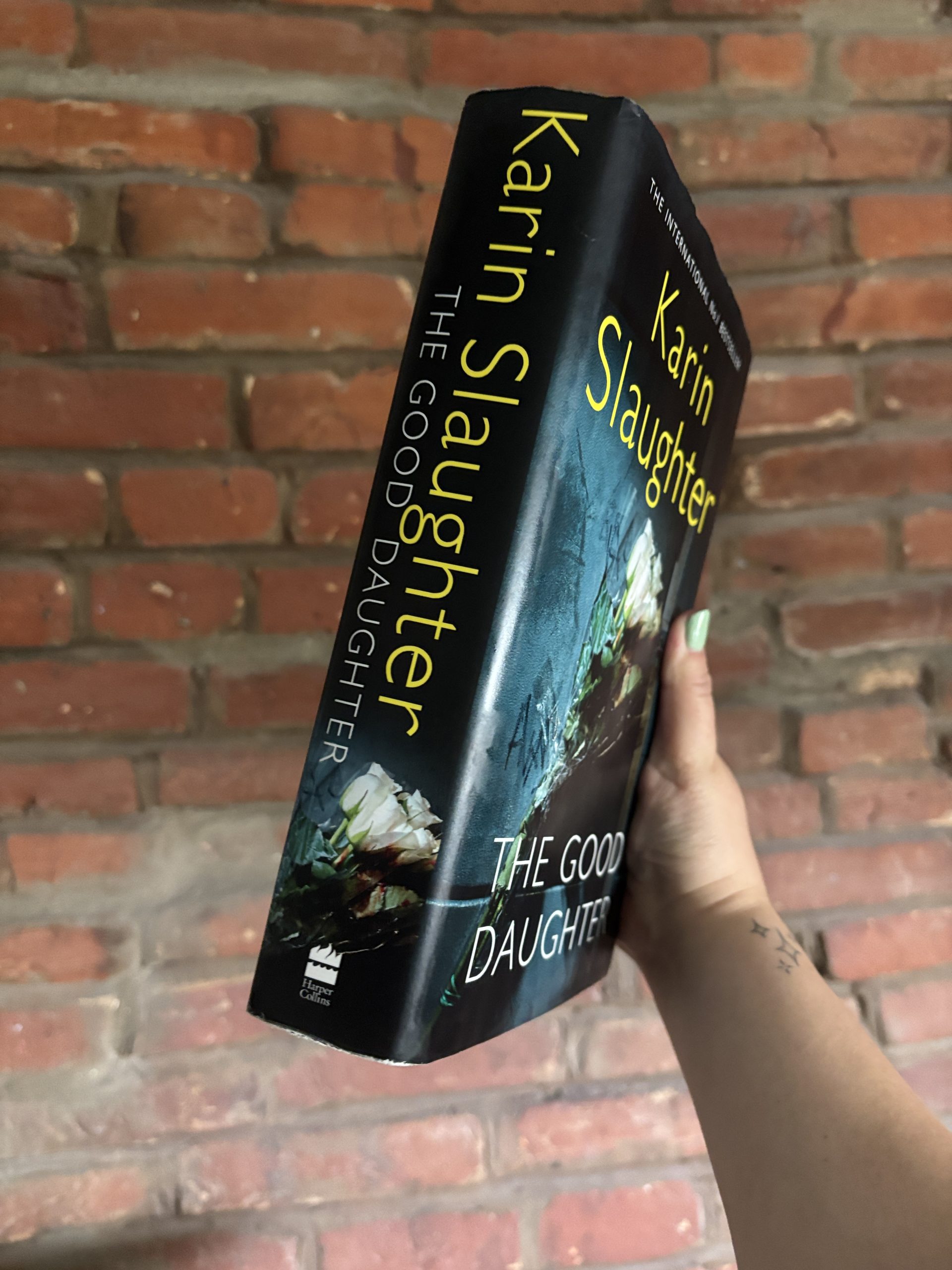 Karin Slaughter The Good Daughter book spine