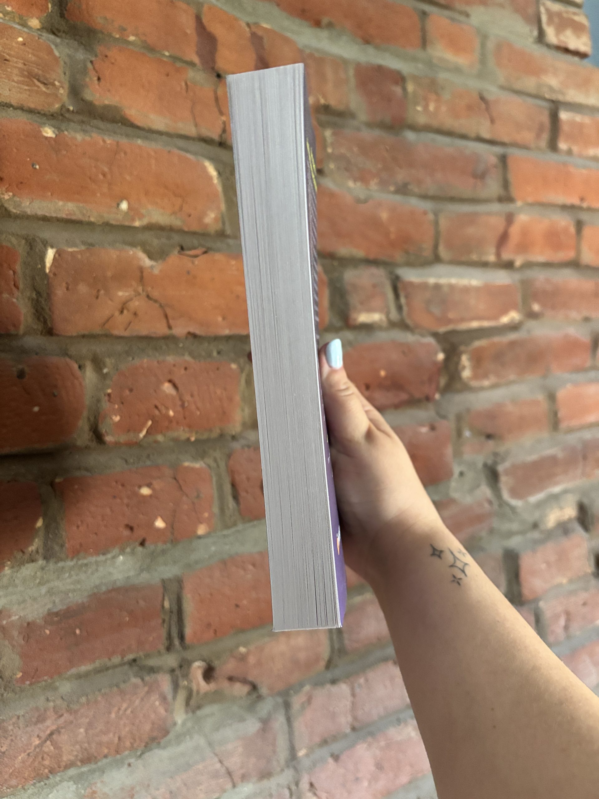 Script to Scream James and Lydia Hicks book edge