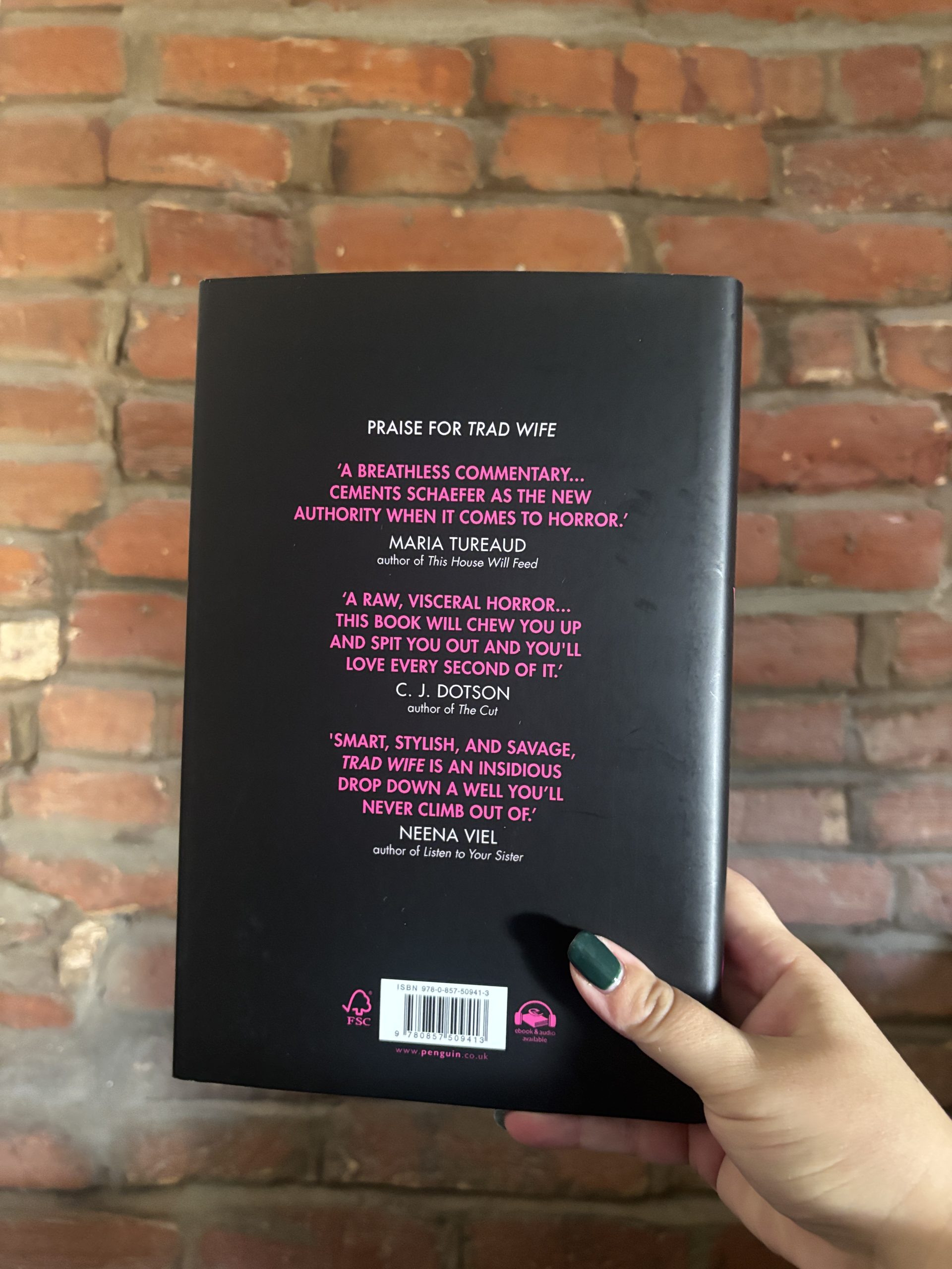 Trad Wife by Saratoga Schaefer back cover